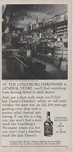 2 Orijinal Dergi Baskı reklamından oluşan set: 1981 Jack Daniels Old No 7 Tennessee Viski, Lynchburg Donanım ve Genel Mağazasında